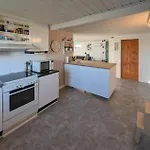 Feriehus 3 Bedroom Cozy In