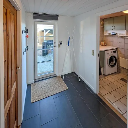 3 Bedroom Cozy In Semesterbostad Haderslev