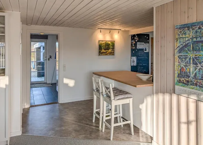 Prázdninový dům 3 Bedroom Cozy In *