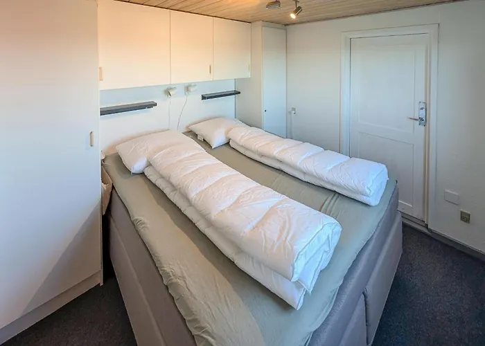 3 Bedroom Cozy In *